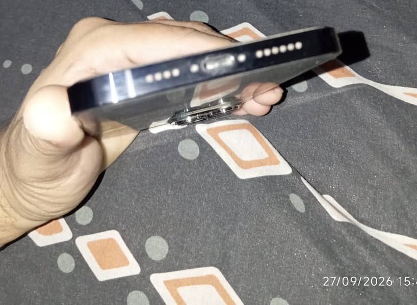 Apple iPhone 13 Pro Max 3