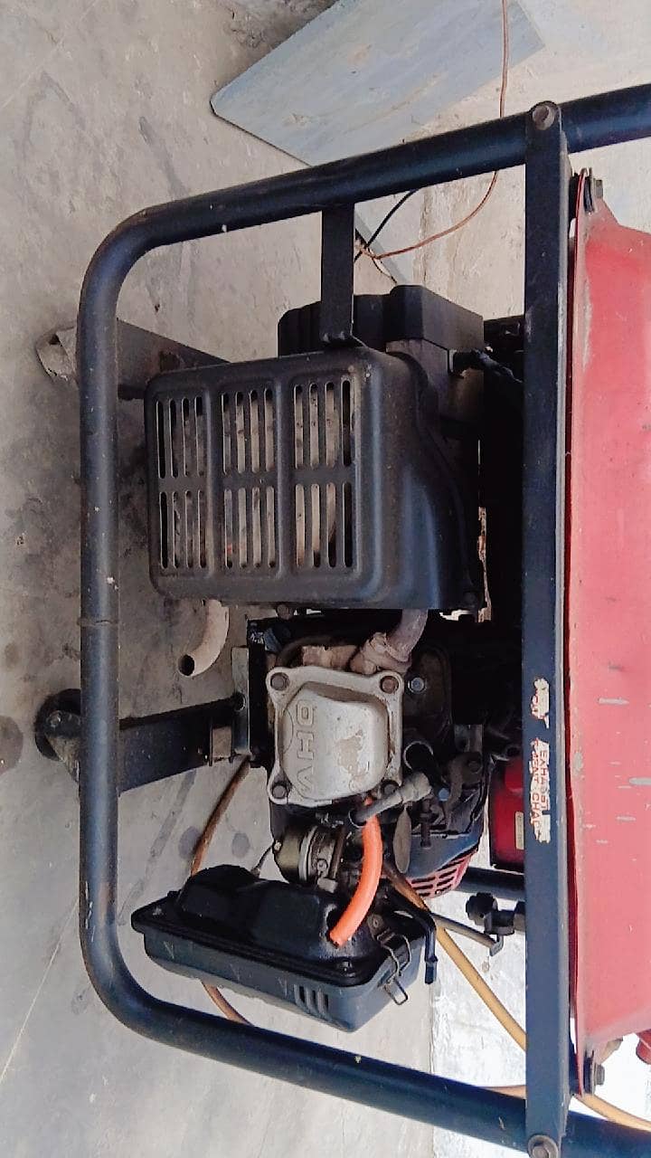Elemax generator 3.3kv 1