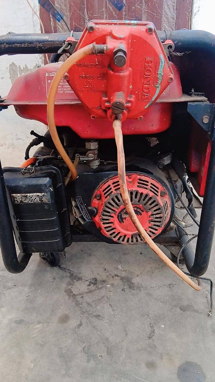 Elemax generator 3.3kv 2