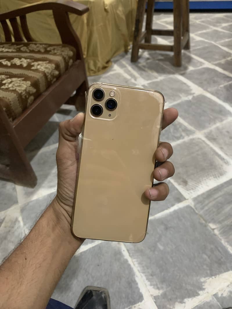 Apple iPhone 11 Pro Max 3