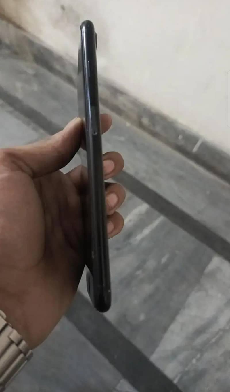 Apple iPhone 7 Plus 3