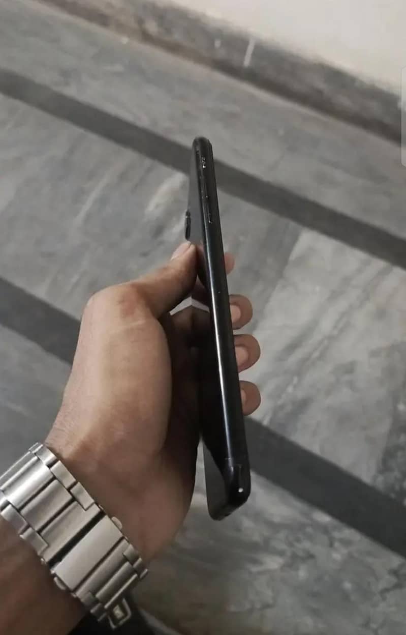 Apple iPhone 7 Plus 4