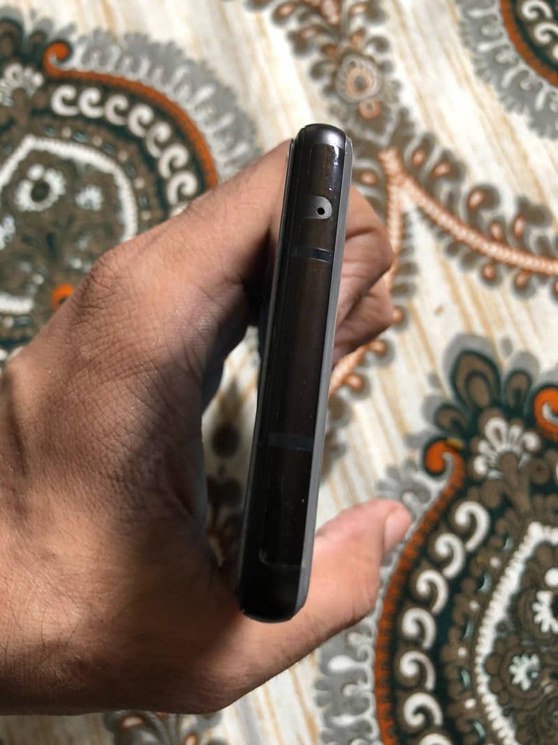Google Pixel 6a 4