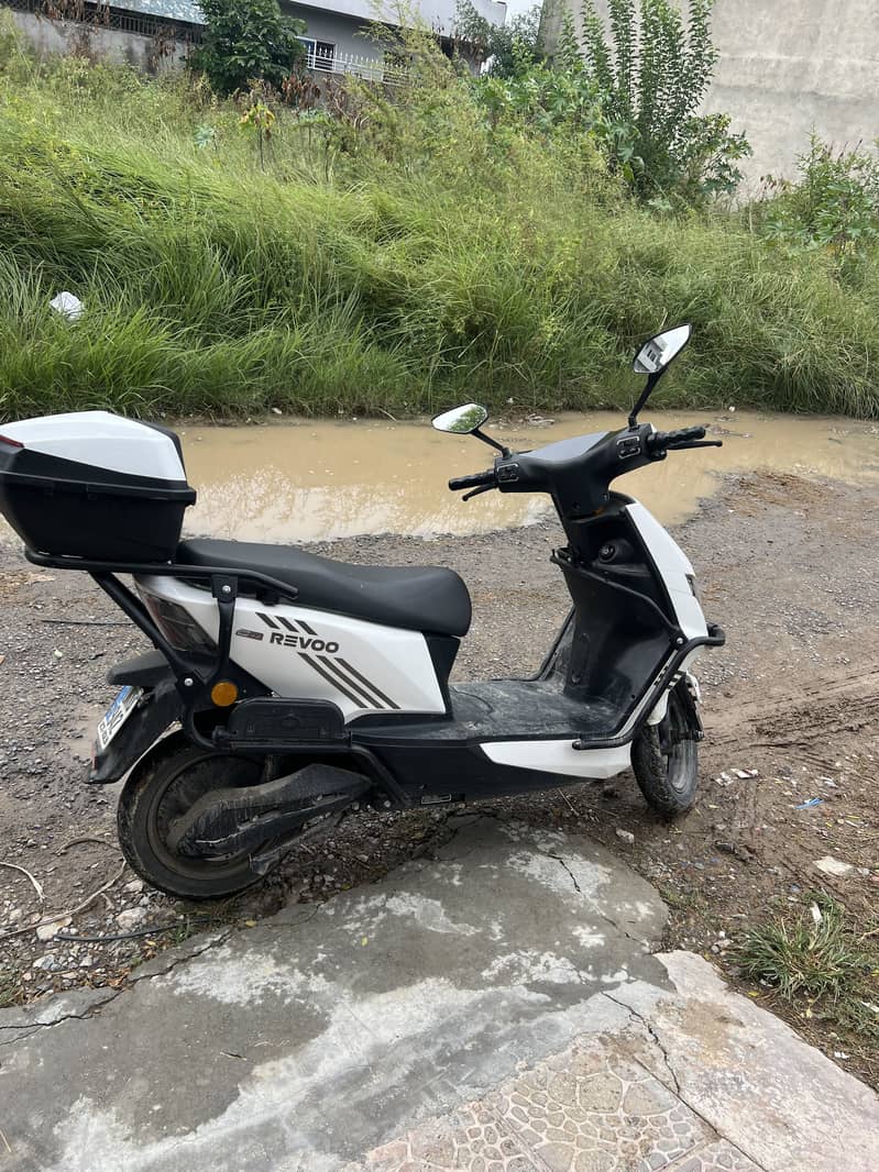 Revoo C32 3
