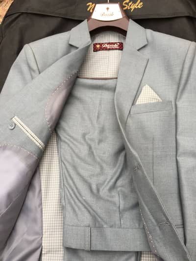 Pent Coat Ash grey Branded 10/10 condition New 10k price 03116408423