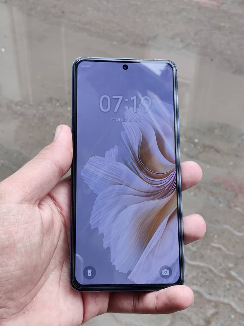Tecno CAMON 20 9