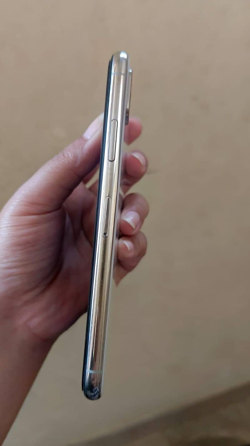 Apple iPhone X 2