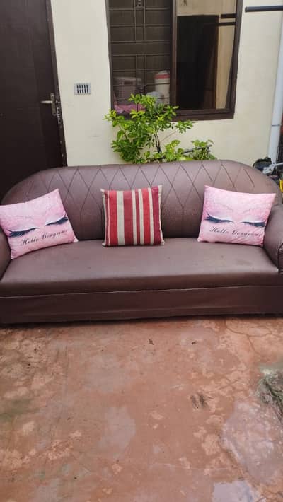Single Jumbo Sofa - just like new 0333-6514200