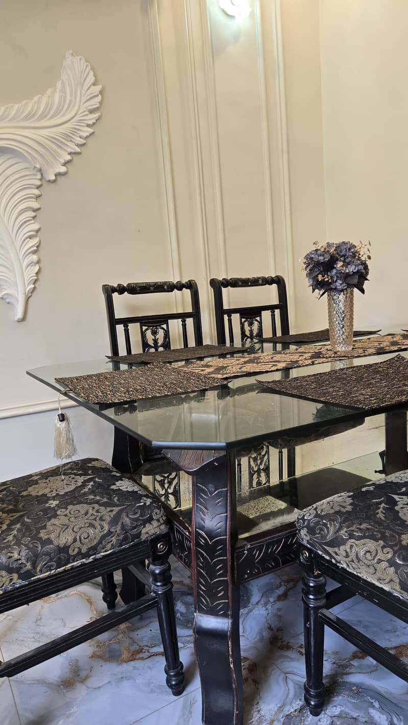 dining table for 6 persons 0