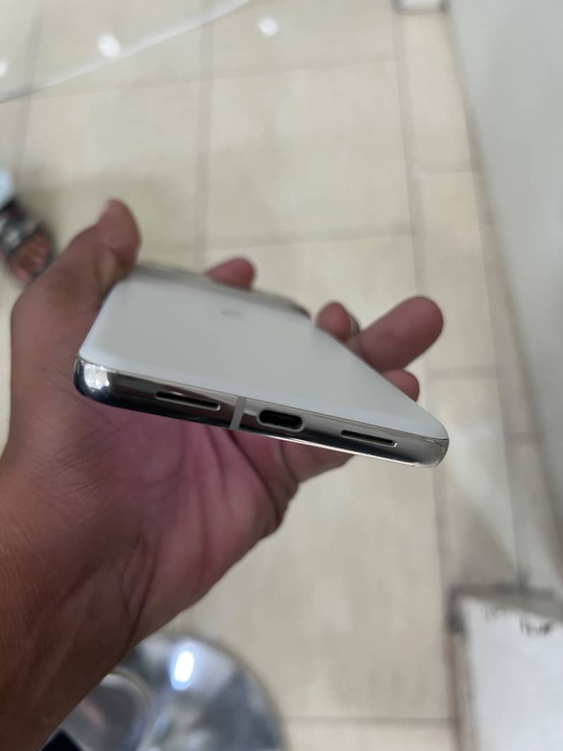 Google Pixel 8 Pro 2