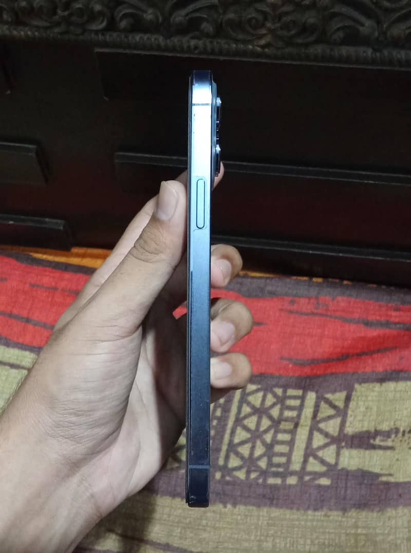 iPhone 13 pro max 2