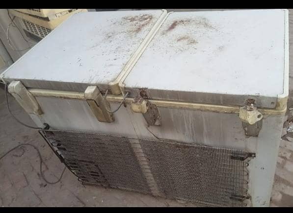 Dawlance deep freezer 1