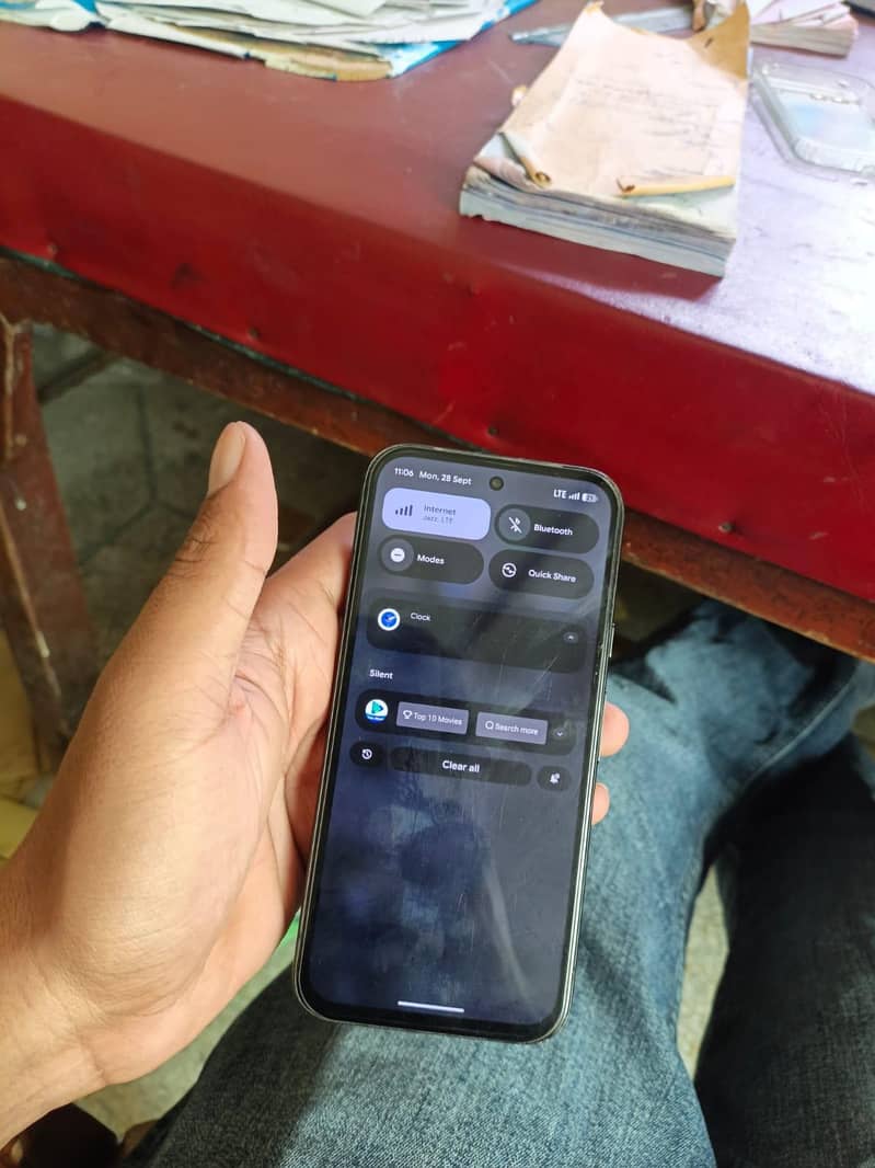 Google Pixel 8a 1