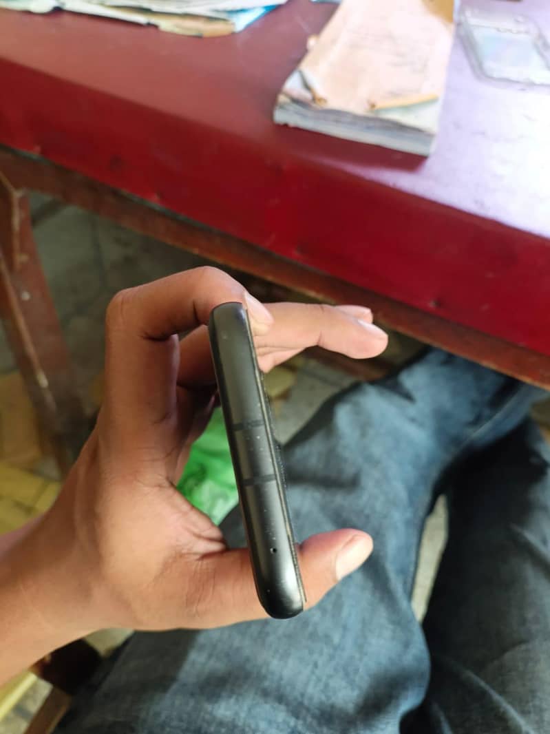 Google Pixel 8a 2