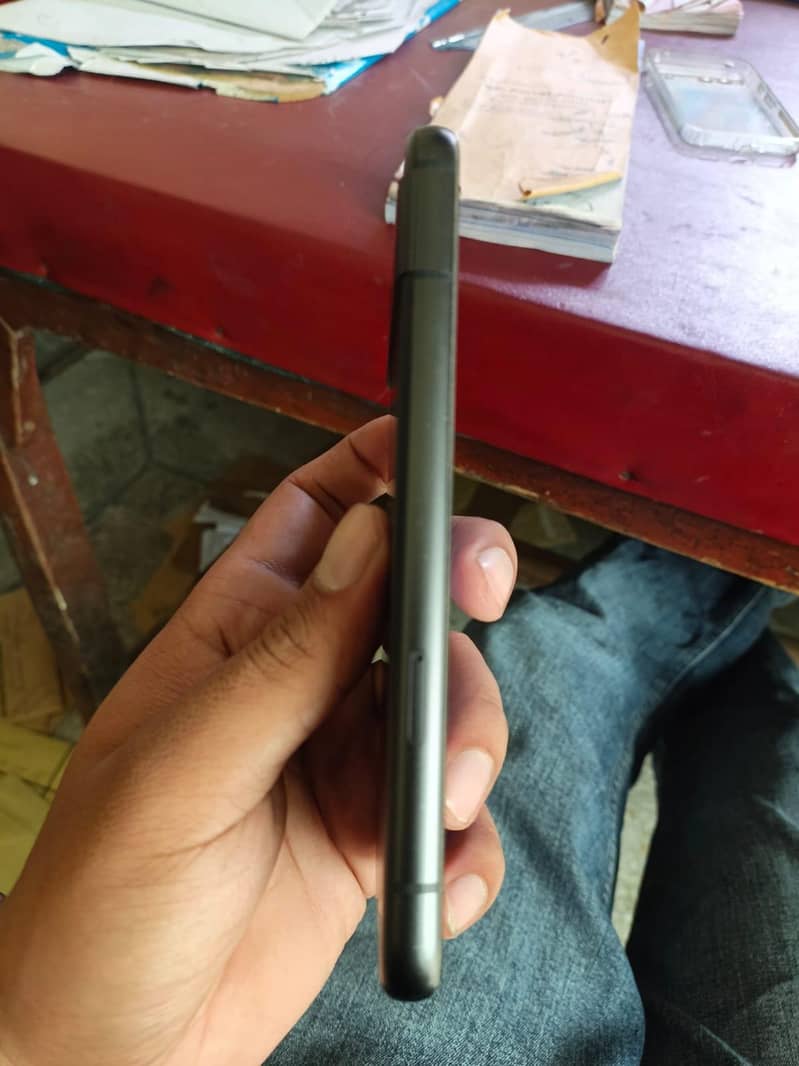 Google Pixel 8a 4