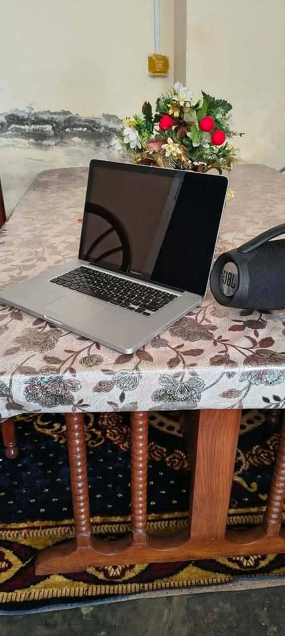 Apple mec book pro 2