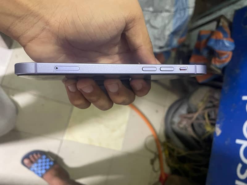 Apple iPhone 12 1
