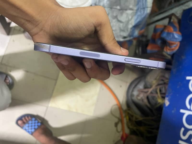 Apple iPhone 12 2