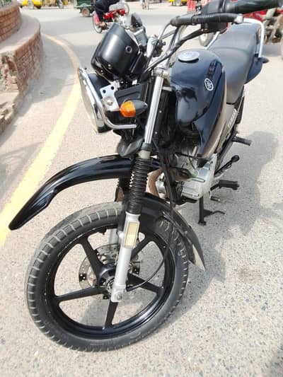 Ybr G125