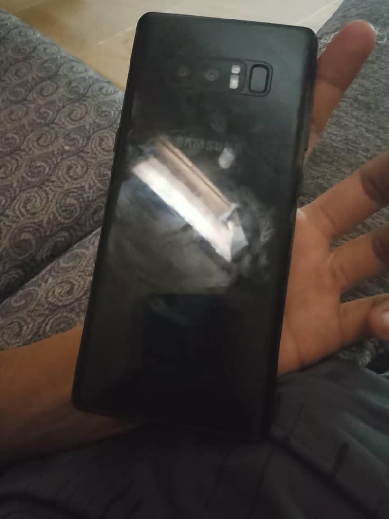 Samsung Mobile Note 8 1