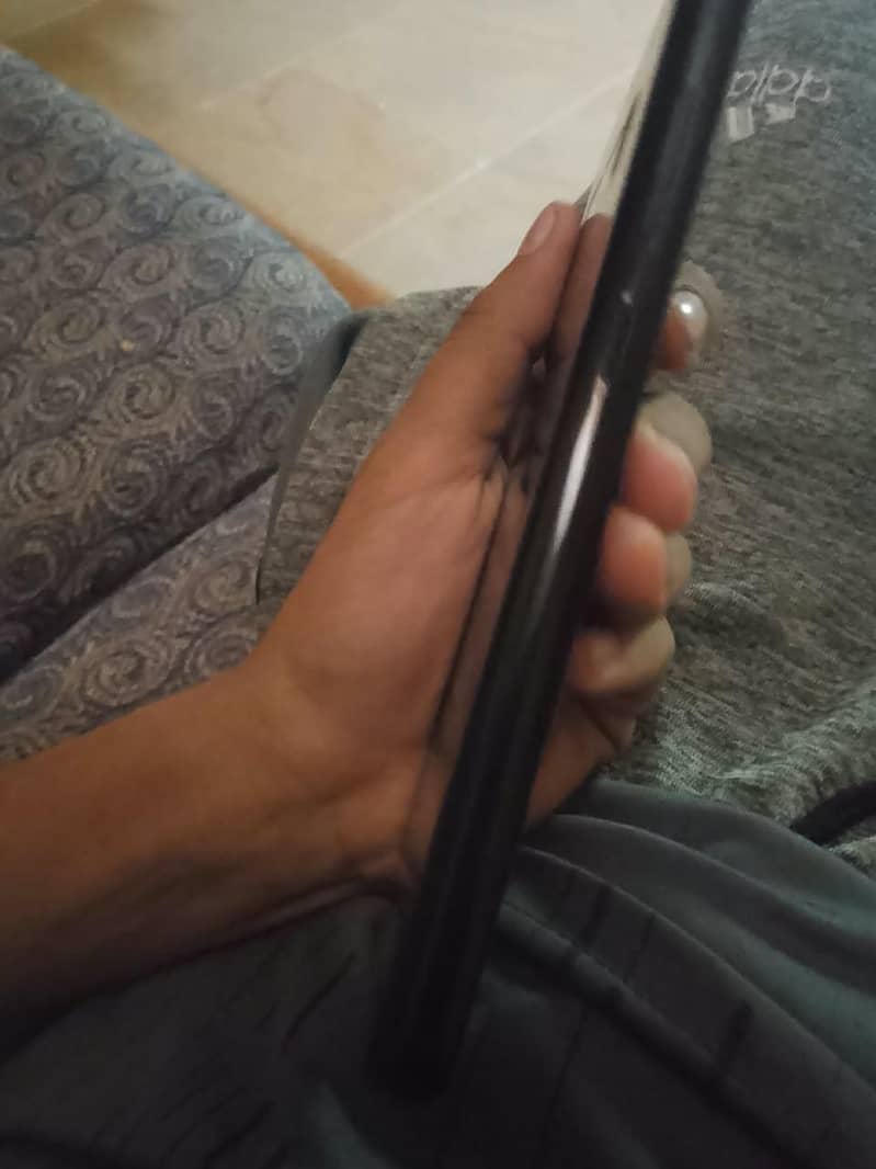 Samsung Mobile Note 8 5