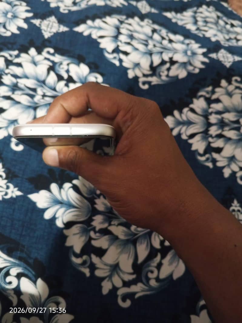 Google Pixel 8a 5