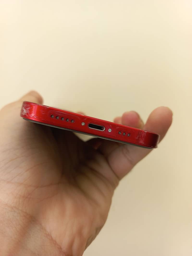 Apple iPhone 13 2