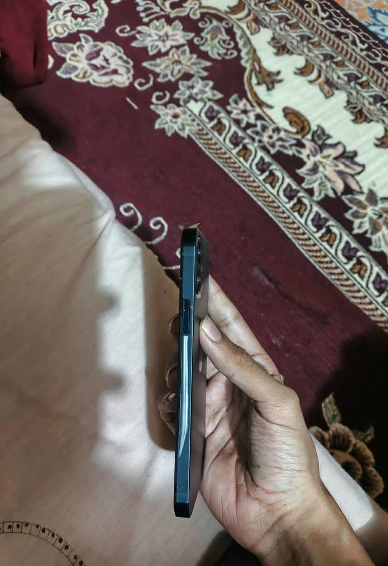 Apple iPhone 12 3