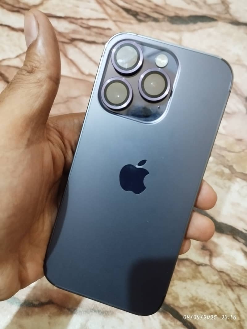 Apple iPhone 14 Pro 0