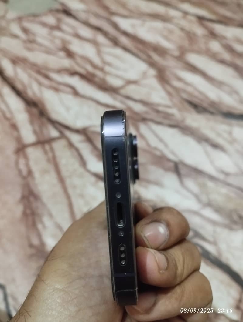 Apple iPhone 14 Pro 3