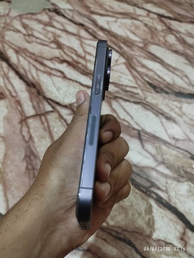 Apple iPhone 14 Pro 4