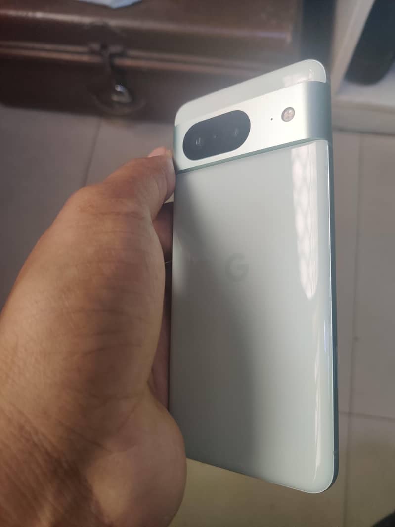 Google Pixel 8 1