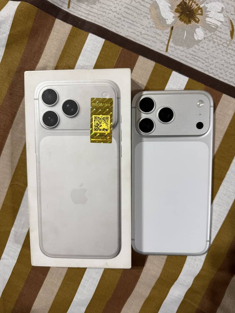 Apple iPhone 17 Pro Max 0