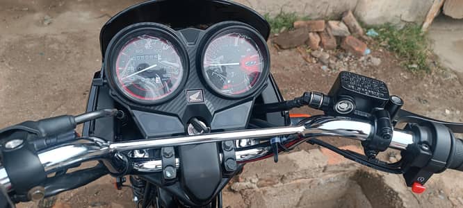 Brand new Bike ,Only 84kms driven,Want to sell urgently