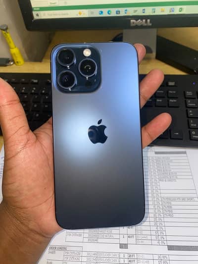 iPhone 15 Pro Max Blue Titanium | 256GB | JV | 99% Battery