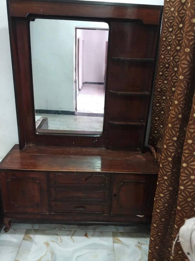 vanity 1