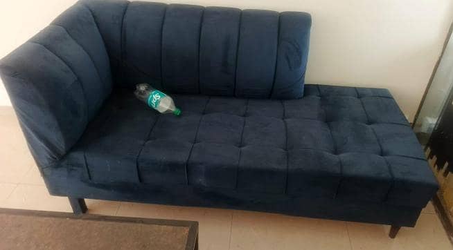Sofa new condition 2