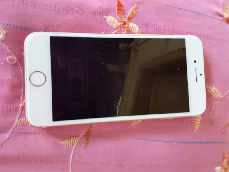 Apple iPhone 8 1