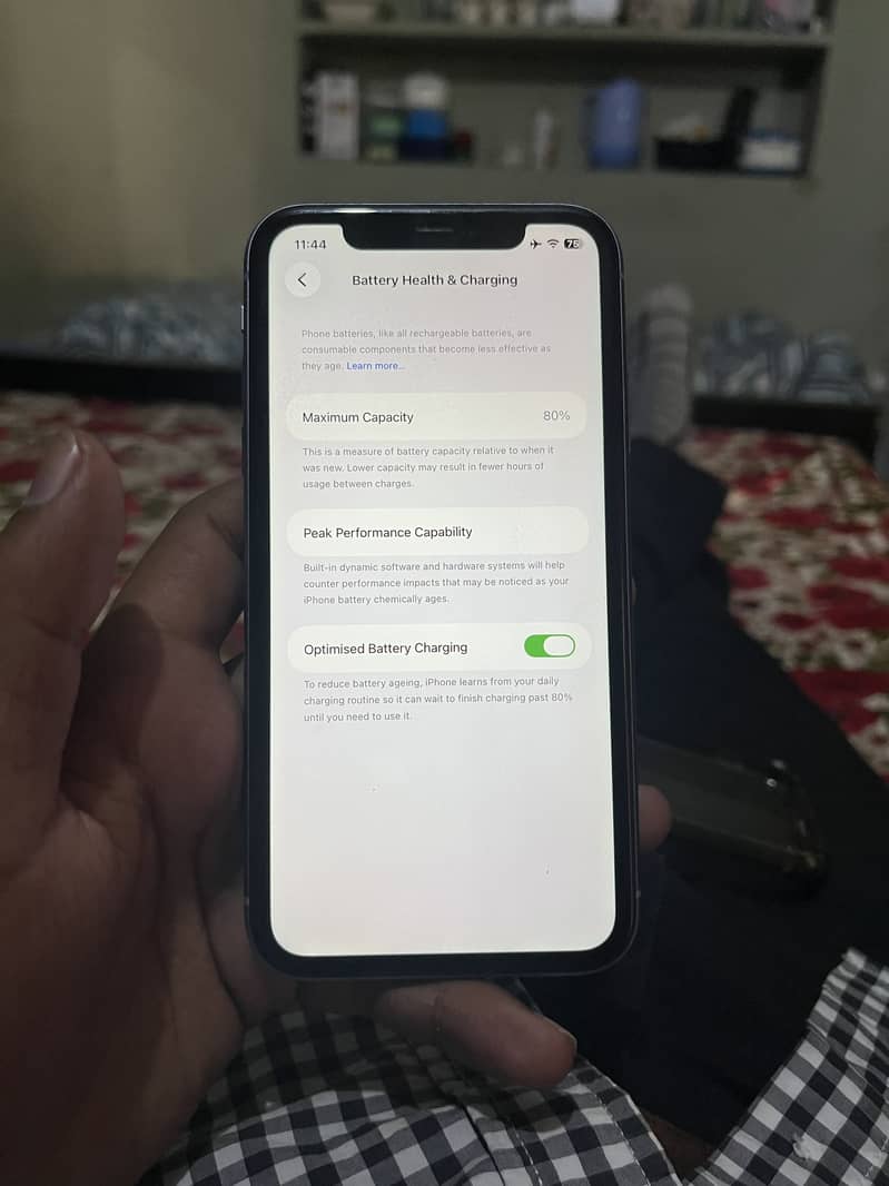 Apple iPhone 11 3