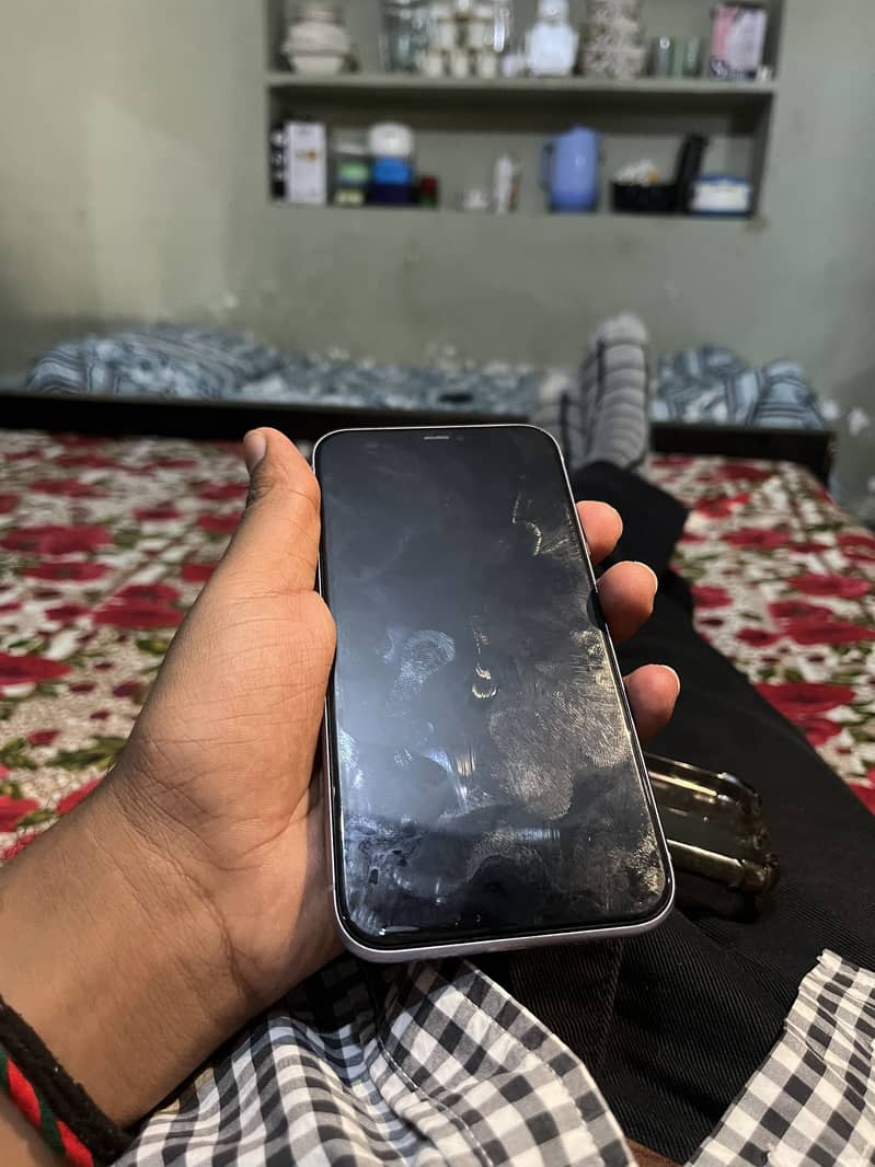 Apple iPhone 11 8