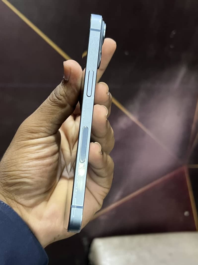 Apple iPhone 14 2