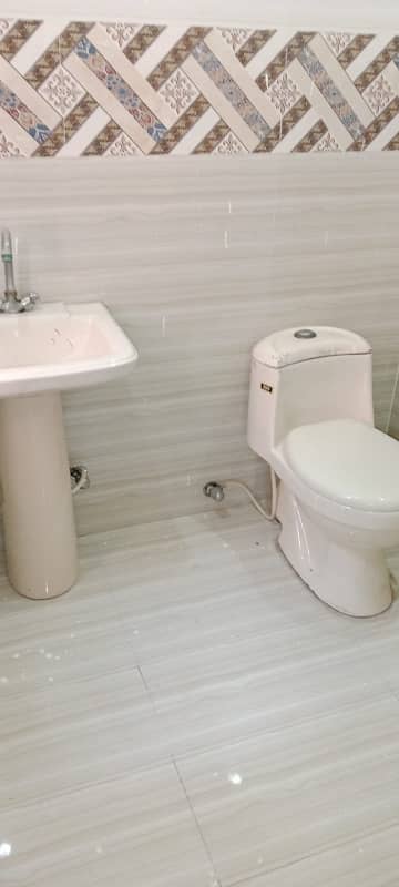 Upper portion for Rent 3