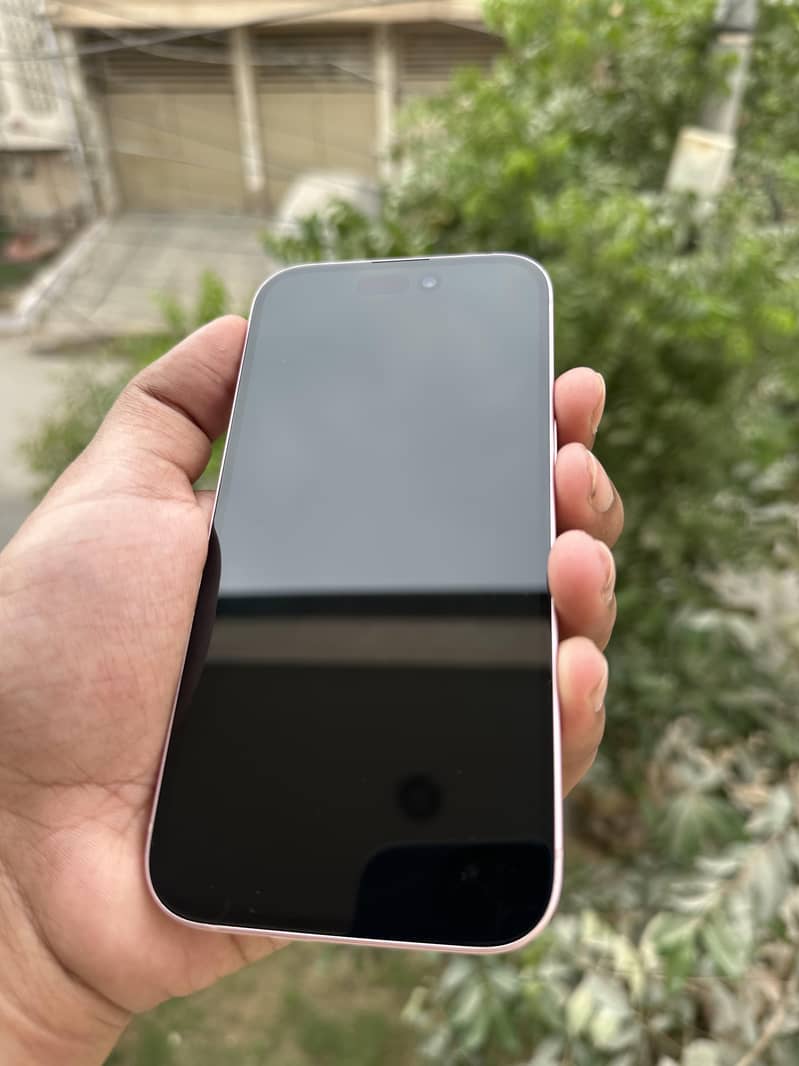 Apple iPhone 15 2