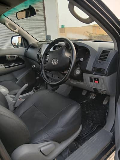Toyota Hilux 2011