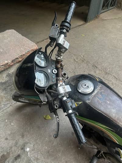 Honda deluxe 125 - 5 Gears - 13 Model