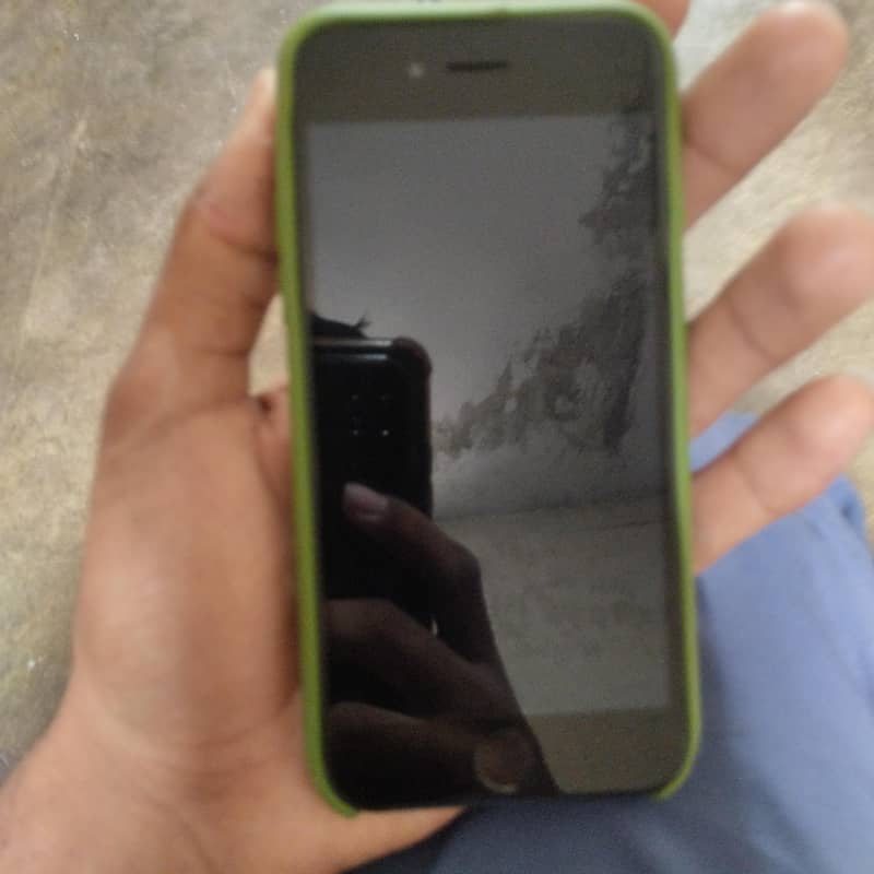 Apple iPhone 6 3
