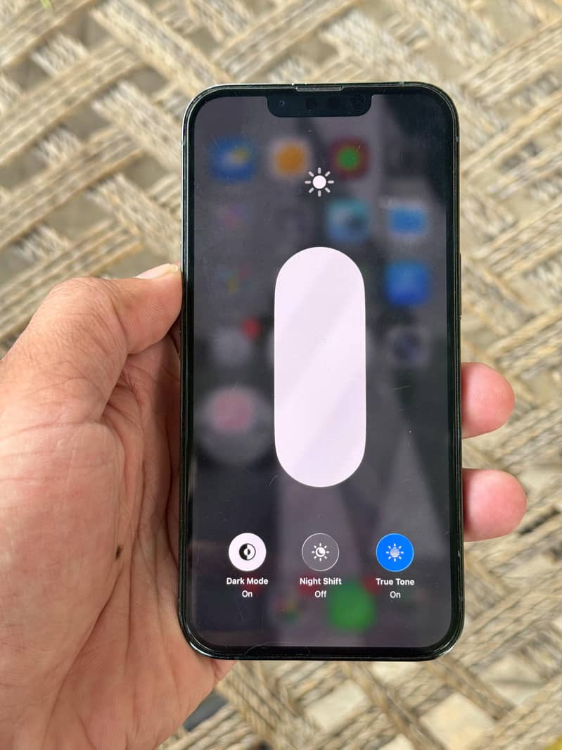 Apple iPhone 13 Pro 4