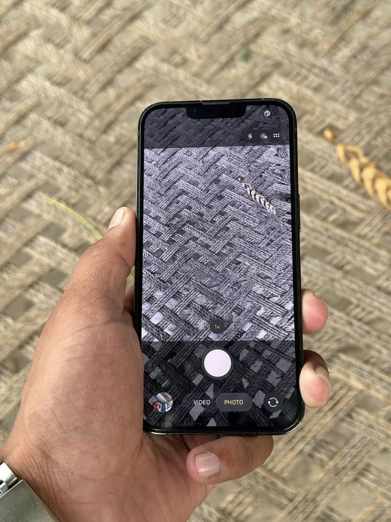 Apple iPhone 13 Pro 1