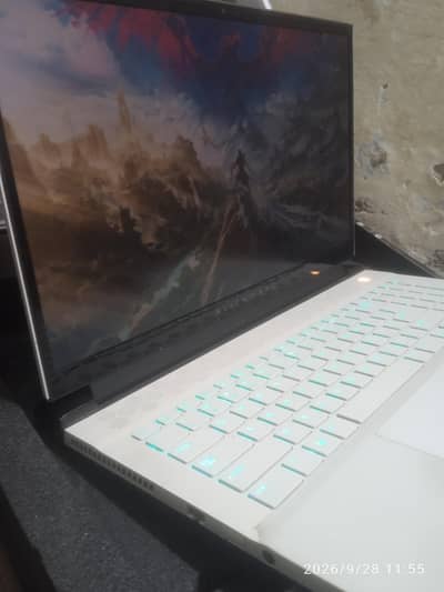 Dell Aninwear i7 10 generation 16 GB RAM