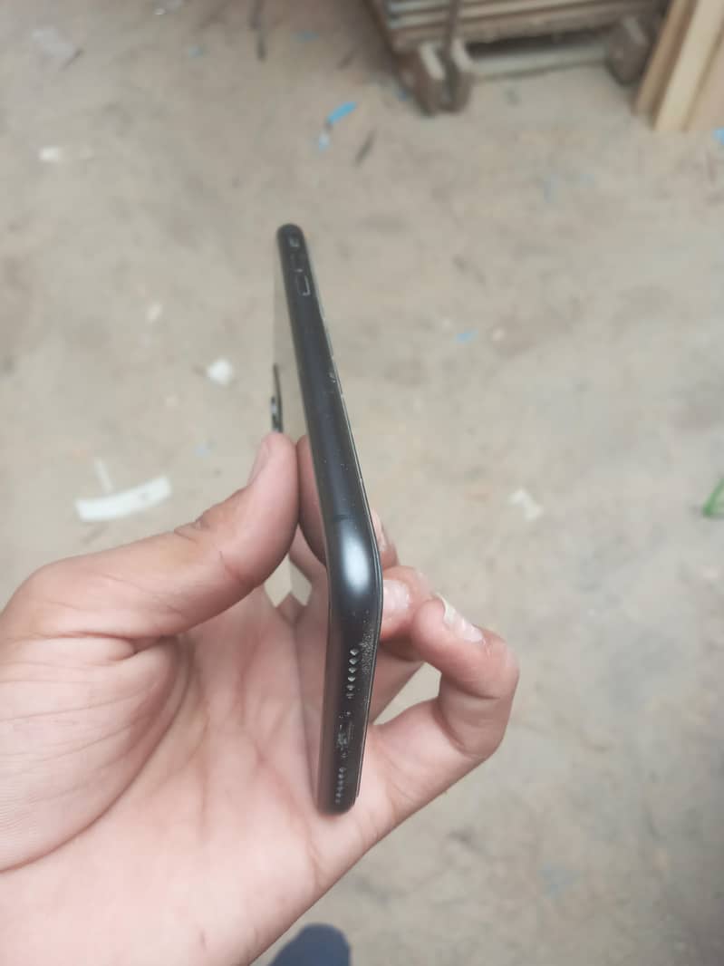 Apple iPhone 11 2